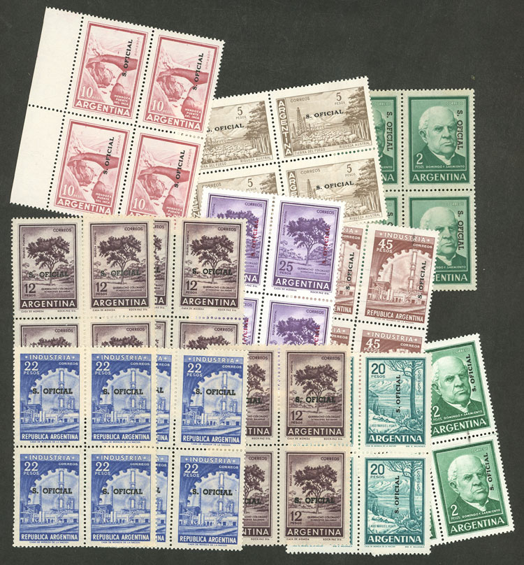 Lot 1105 - Argentina OFFICIAL STAMPS - LOTS - Guillermo Jalil - Philatino Auction # 2608 ARGENTINA: General auction including rarities, varieties and much more! Lot 1105 - Argentina OFFICIAL STAMPS - LOTS - Guillermo Jalil - Philatino Auction # 2608 ARGENTINA: General auction including rarities, varieties and much more!